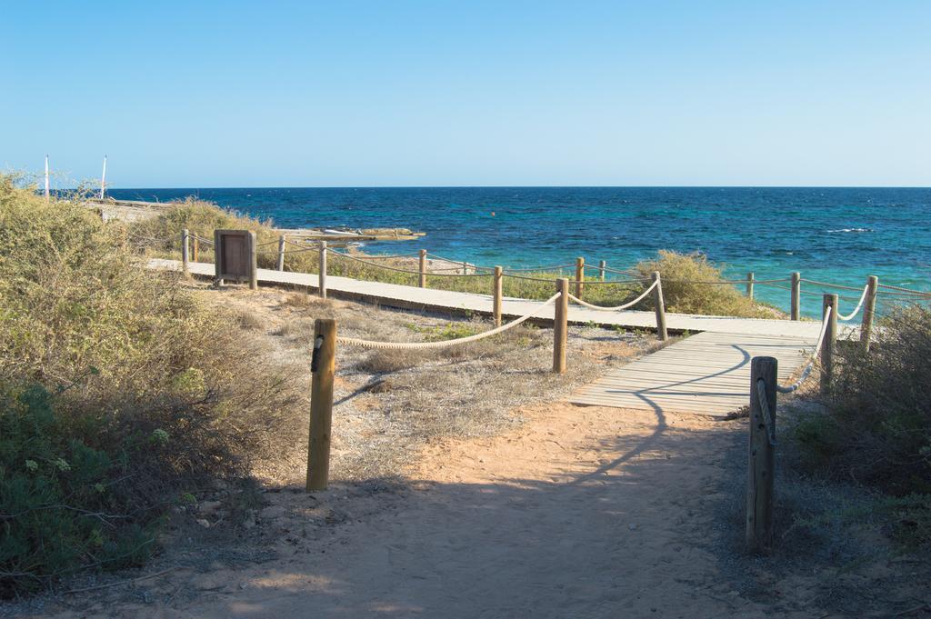 Es Pi 2 Hotel Playa Migjorn Kültér fotó